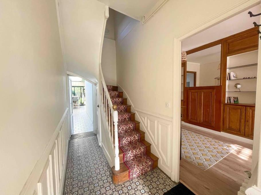 אמיינס 4 Chambres - Grande Maison - Parking - Jardin מראה חיצוני תמונה