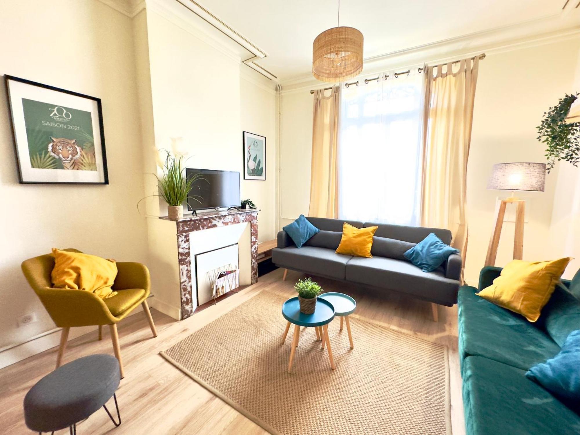 אמיינס 4 Chambres - Grande Maison - Parking - Jardin מראה חיצוני תמונה